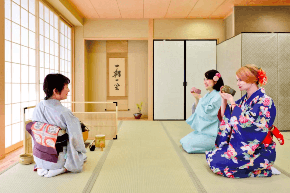 Maikoya Osaka Kimono Tea Ceremony