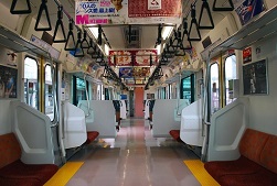 японский поезд