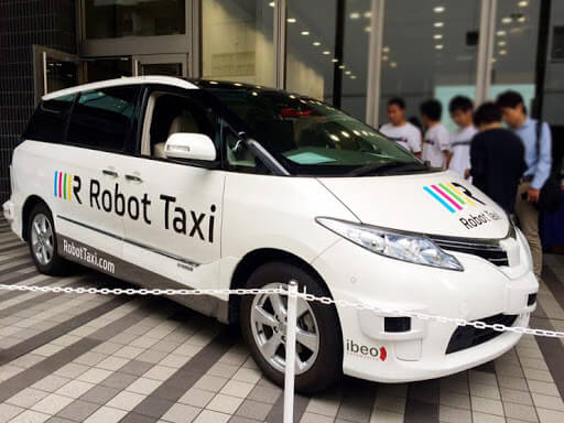 роботизированное такси япония