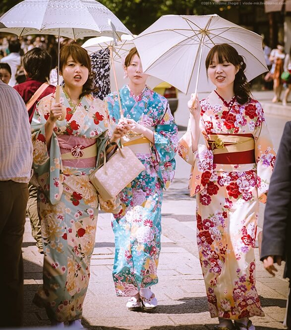 Японки в кимоно
