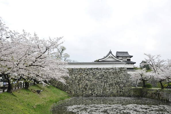 Руины замка Фукуока