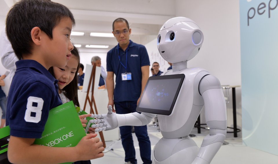 В Японии робот поступил в среднюю школу