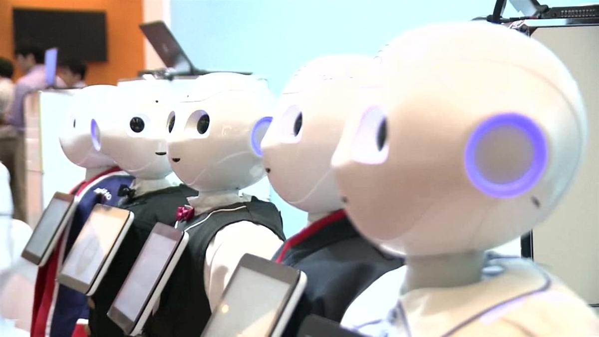 В Японии начались продажи одежды для роботов