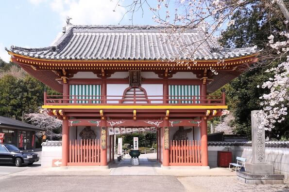 Храм Гокураку-дзи