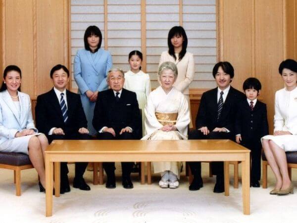 В Японии планируют расширить круг наследников императорского престола
