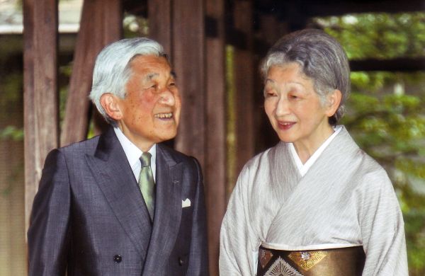 Императору Японии Акихито исполнилось 80 лет
