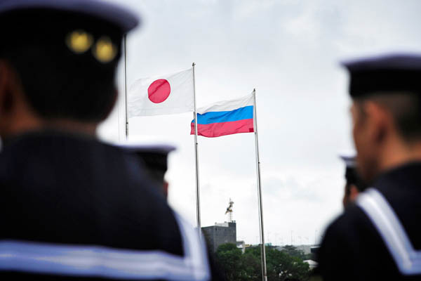 Япония и Россия планируют провести совместные учения