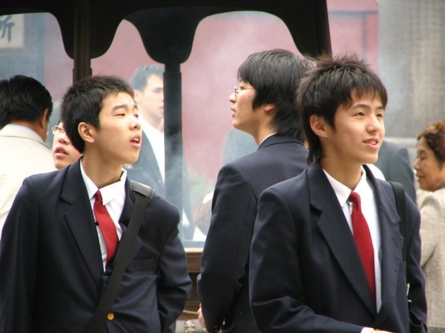 японские подростки