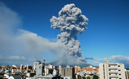 извержение вулкана Сакурадзима